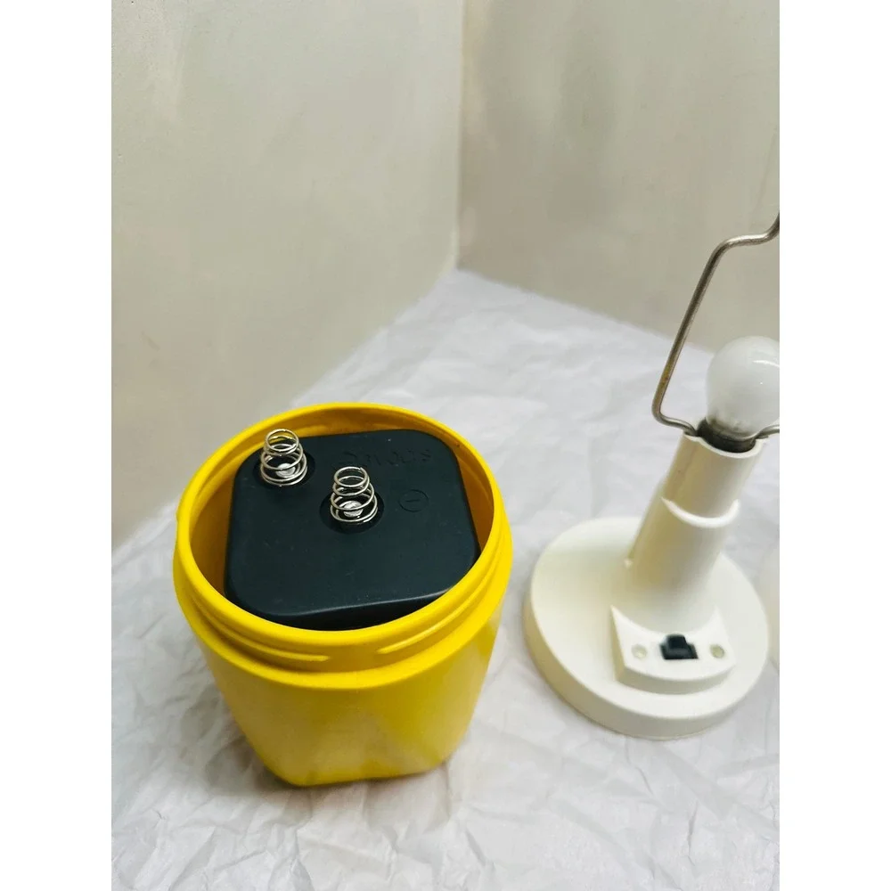 Vintage Ray-O-Vac No 100 Sportsman Lantern Battery Powered Yellow White Lamp MCM